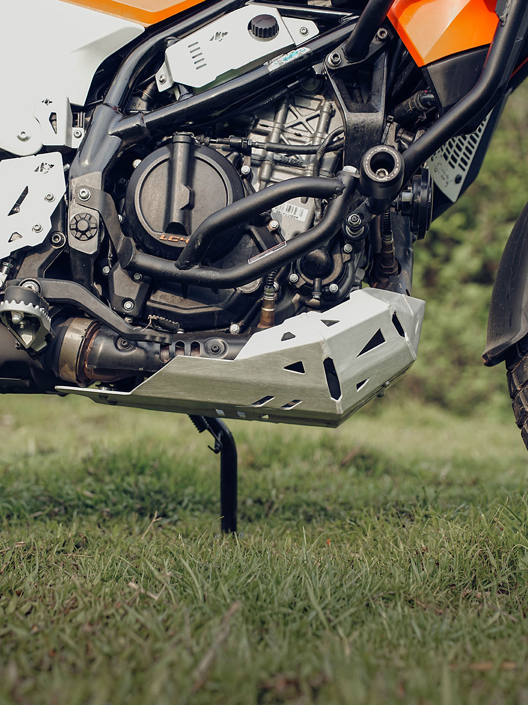 Legundary KTM ADV 390 2025 Vambrace Bash Plate Silver Aftermarket Accessory - Moto Modz