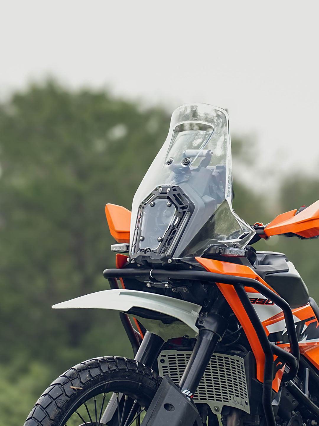 Legundary KTM ADV 390 2025 Oculus Headlight Shield Acrylic Yellow White Aftermarket Accessory - Moto Modz