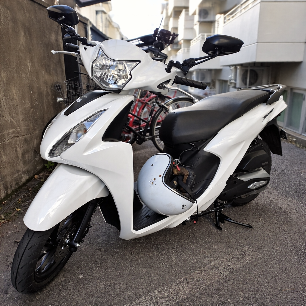 SPIKI Napoleon Ray Mirrors (Pair) – Anti-Glare Oval Mirrors with Short Stems, Shock-Resistant, Universal Fit for Motorcycles & Scooters