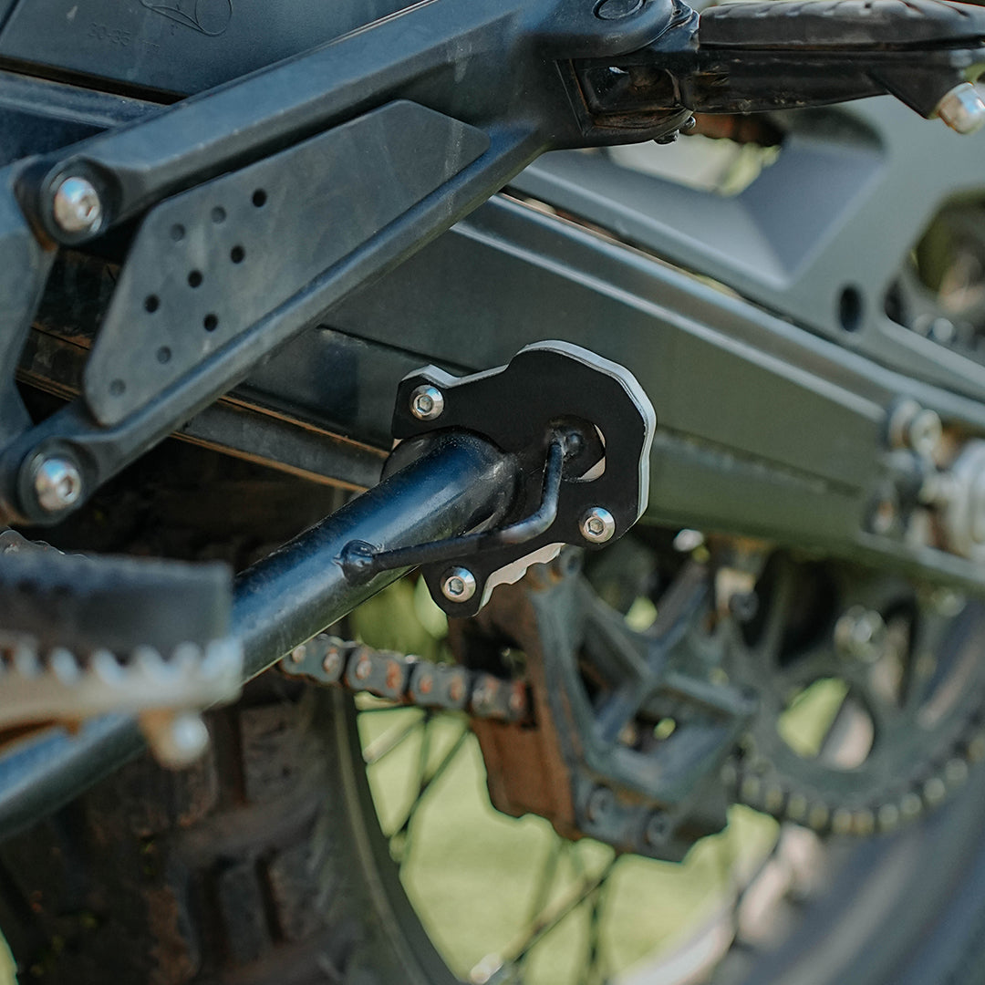Legundary Fortis Side Stand Base for KTM 390 Enduro R – Durable, Secure Stand Support